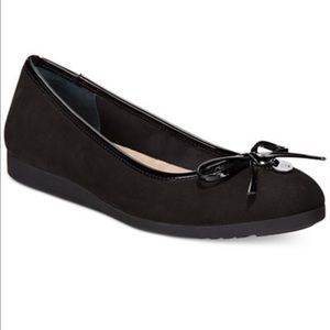 Giani Bernini Memory Foam Flat